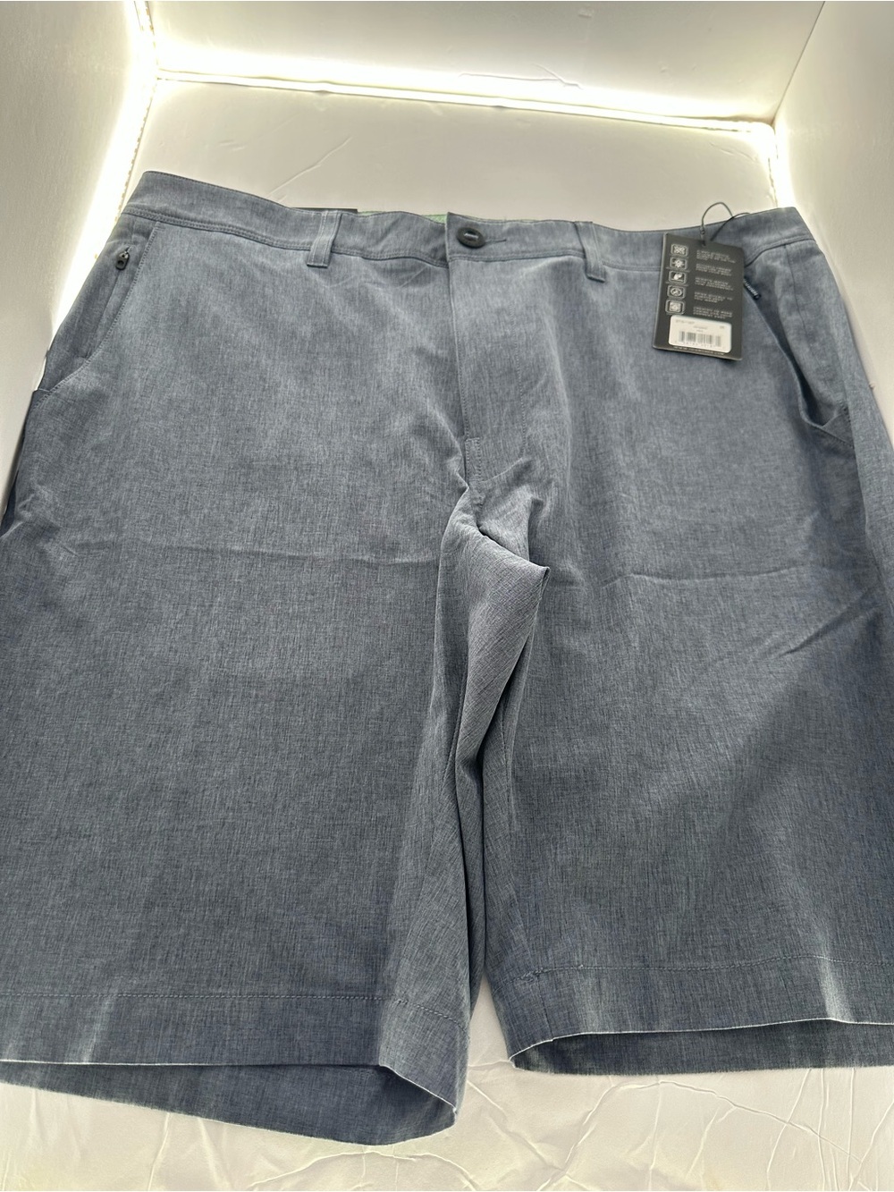 7 Diamonds Aeroplane Performance Shorts Men’s 35 Gray Stretch Golf Travel NWT